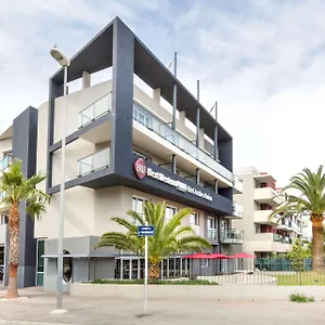 Western Riviera מלון