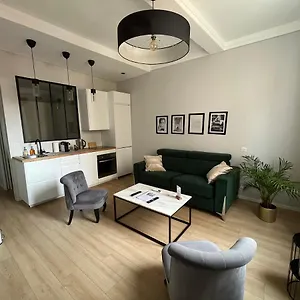 Nouveau Loft: Vieille-ville, Musee Picasso, Marche Antibes