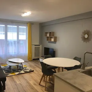 2p Cosy Plein Centre Antibes